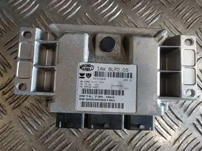 İkinci el araba yedek parçası ECU MOTOR KONTROL CIHAZI için CITROEN C4 BERLINA  OEM IAM referansları IAW6LP205  SW9659099180