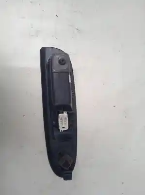 Автозапчастина б/у передній правий віконний вимикач для renault clio ii fase ii (b/cb0) 1.5 dci diesel 65 cv / 48 kw посилання на oem iam 8200084005  