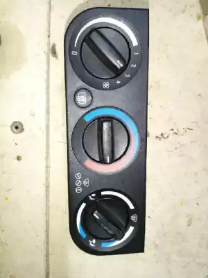 Pièce détachée automobile d'occasion COMMANDE DE CLIMATISATION / CHAUFFAGE pour BMW SERIE 3 BERLINA (E36)  Références OEM IAM 64111393870  