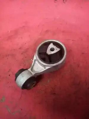 Second-hand car spare part ENGINE SUPPORT for RENAULT SCENIC II  OEM IAM references 16712052  