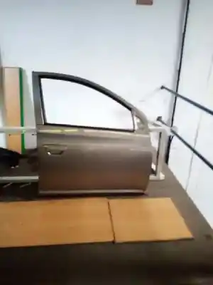 Автозапчасти б/у ДВЕРЬ ПЕРЕДНЯЯ ПРАВАЯ за TOYOTA YARIS (NCP1/NLP1/SCP1)  ссылки OEM IAM   