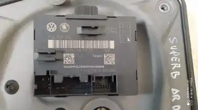 Автозапчастина б/у регулятор скла заднього правого для skoda superb combi (3t5) 2.0 tdi dpf посилання на oem iam 8k0959812a  7n0959794