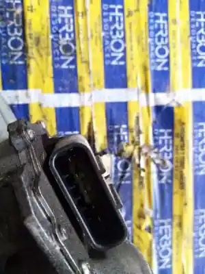 Second-hand car spare part front windshield wiper motor for opel combo corsa c oem iam references   