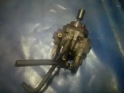 Pièce détachée automobile d'occasion POMPE À INJECTION pour NISSAN ALMERA TINO (V10M)  Références OEM IAM 16700AW420  HU2940000160