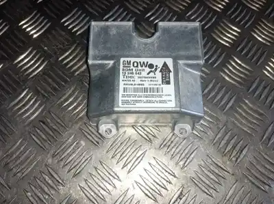 Автозапчастина б/у БЛОК УПРАВЛІННЯ ПОДУШКАМИ БЕЗПЕКИ для OPEL ASTRA G BERLINA  Посилання на OEM IAM 13246043  13246043