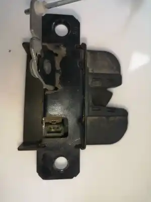 Автозапчастина б/у замок багажника / ворот для volkswagen caddy ka/kb (2k) 1.9 tdi (bsu) посилання на oem iam 2k0827505  