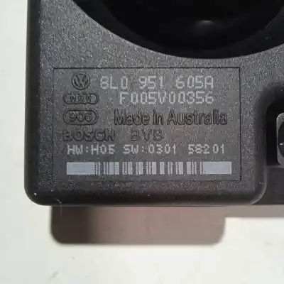 Pièce détachée automobile d'occasion module électronique pour audi a4 avant (8e) * références oem iam 8l0951605a  f005v00356