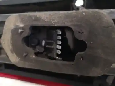 Second-hand car spare part right tailgate light for opel meriva * oem iam references 93294346  89398085