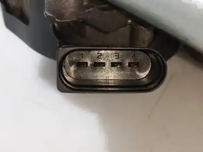 Pezzo di ricambio per auto di seconda mano articolazione anteriore pulita per opel corsa d 1.3 16v cdti riferimenti oem iam 367546129  13182340