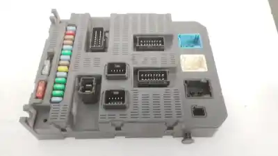 Peça sobressalente para automóvel em segunda mão Caixa De Fusíveis E Relés por CITROEN C4 BERLINA 1.6 16V Referências OEM IAM 9663798480  BSI2004