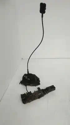 Second-hand car spare part LEFT FRONT DOOR LOCK for RENAULT MEGANE II CLASSIC BERLINA Confort Dynamique OEM IAM references 5024C1  
