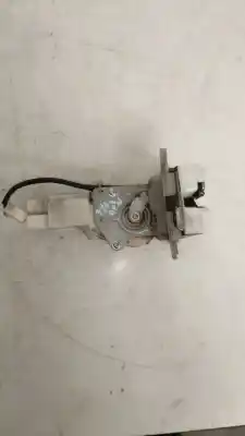 Piesă de schimb auto la mâna a doua ÎNCUIETOARE PORBAGAJ pentru SUZUKI SWIFT BERLINA (MZ) 1.3 16V CAT Referințe OEM IAM B6765  