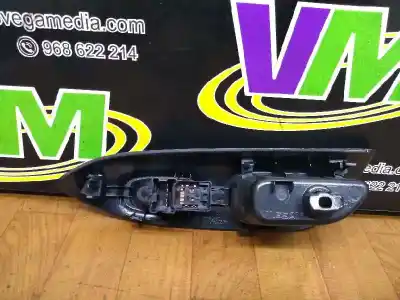 Peça sobressalente para automóvel em segunda mão botão / interruptor elevador vidro traseiro direito por nissan juke f1506.2010 referências oem iam   
