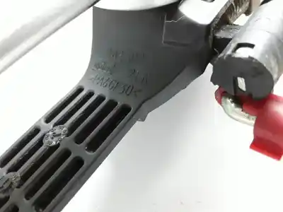 Second-hand car spare part exterior right front door handle for toyota corolla verso (e12) 1.8 linea sol oem iam references 242302