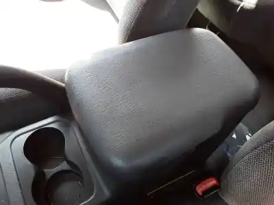 Автозапчастина б/у центральний подлокник для jeep grand cherokee (wj/wg) d vm73b посилання на oem iam   