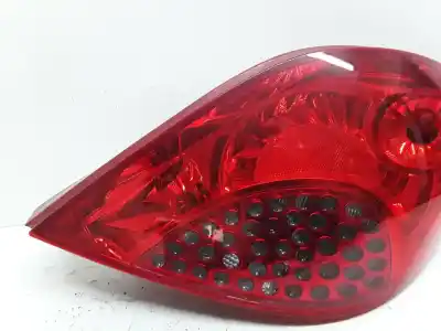 Автозапчастина б/у правий ліхтар для peugeot 207/207+ (wa_, wc_) 1.4 16v посилання на oem iam 964998  