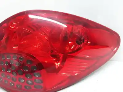 Автозапчастина б/у правий ліхтар для peugeot 207/207+ (wa_, wc_) 1.4 16v посилання на oem iam 964998  