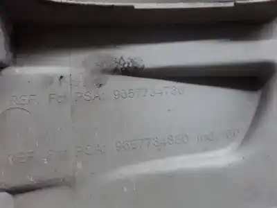 Peça sobressalente para automóvel em segunda mão Tampa De Jante por CITROEN C4 BERLINA Exclusive Referências OEM IAM 9657734780  