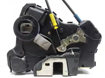 Автозапчасти б/у замок левой передней двери за toyota corolla (e12) 2.0 d-4d linea luna berlina ссылки oem iam 16340220   Автозапчасти б/у замок левой передней двери за toyota corolla (e12) 2.0 d-4d linea luna berlina ссылки oem iam 16340220