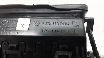 Автозапчастина б/у аераційна решіта для clase c clase r w251 320 cdi l 251.122 посилання на oem iam a2518300054  