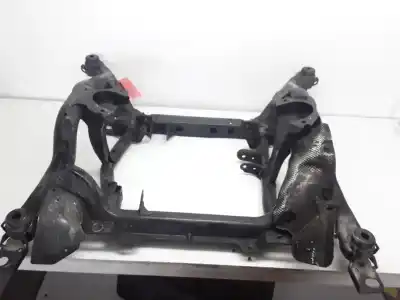 Second-hand car spare part front axle for clase c clase r w251 320 cdi l 251.122 oem iam references a2513300058