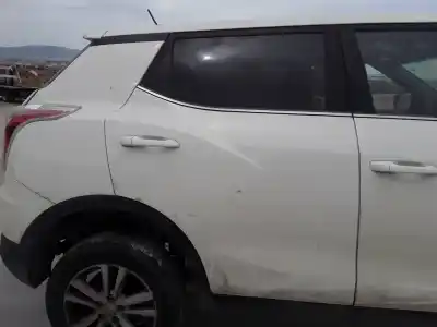Автозапчасти б/у дверь задняя правая за SSANGYONG TIVOLI 1.6 XDi 160 ссылки OEM IAM   