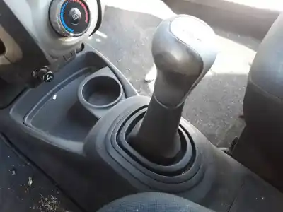 Автозапчастина б/у передач для toyota yaris (ksp9/scp9/nlp9) básico посилання на oem iam 335300d040
