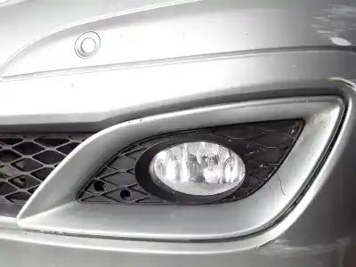 Second-hand car spare part left fog light for clase c clase r w251 320 cdi l 251.122 oem iam references 1305230180