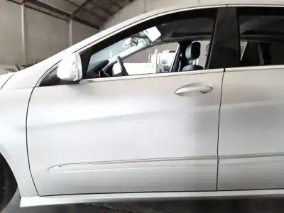 Second-hand car spare part left front door for clase c clase r w251 320 cdi l 251.122 oem iam references 
