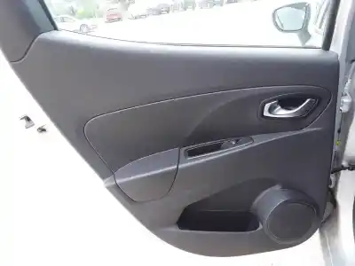 Автозапчастина б/у обкітка задніх лівіх дверей для RENAULT CLIO IV Zen Посилання на OEM IAM 829A19389R  