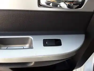 Peça sobressalente para automóvel em segunda mão botão / interruptor elevador vidro traseiro esquerdo por chrysler sebring berlina 2.0 crd limited referências oem iam 
