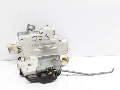 Автозапчастина б/у замок передніх дверей лівий для audi a6 avant (4f5) 3.0 tdi quattro посилання на oem iam 4f1837015  