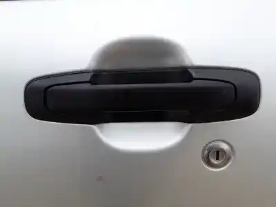 Tweedehands auto-onderdeel buitenste handgreep links voor voor suzuki grand vitara i (ft, ht) 2.0 td 4x4 (sq 420d) oem iam-referenties 8282065d005pk