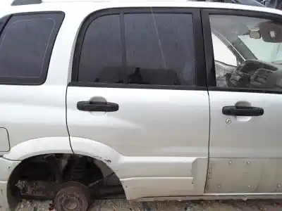 Tweedehands auto-onderdeel deur rechts achter voor suzuki grand vitara i (ft, ht) 2.0 td 4x4 (sq 420d) oem iam-referenties 