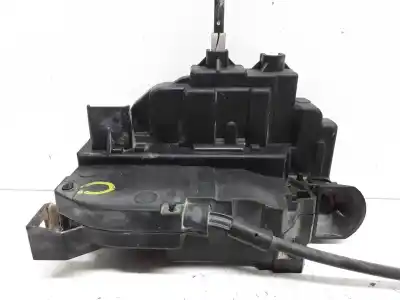 Second-hand car spare part left front door lock for renault clio iii pack dynamique oem iam references 3cp007h1  