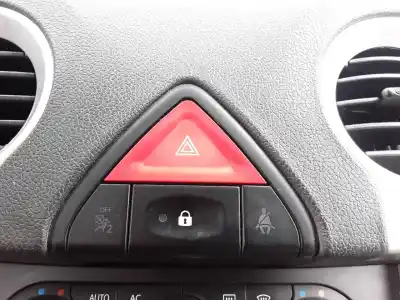 Peça sobressalente para automóvel em segunda mão interruptor 4 piscas - emergência por renault koleos 2.0 dci diesel fap cat referências oem iam 