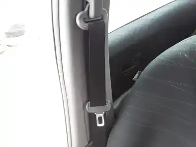 Автозапчасти б/у правый передний ремень безопасности за toyota yaris (ksp9/scp9/nlp9) básico ссылки oem iam 732100d200  