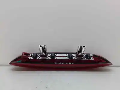 Peça sobressalente para automóvel em segunda mão farolim de travão central por peugeot 208 active referências oem iam 9674309080  