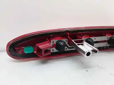 Peça sobressalente para automóvel em segunda mão farolim de travão central por peugeot 208 active referências oem iam 9674309080  