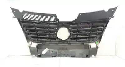 Автозапчастина б/у передня решіта для VOLKSWAGEN PASSAT VARIANT (3B6) 1.9 TDI Посилання на OEM IAM VW07055GA  