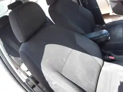 Peça sobressalente para automóvel em segunda mão assento dianteiro direito por skoda rapid ambition referências oem iam 