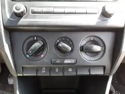 Peça sobressalente para automóvel em segunda mão comando de sofagem (chauffage / ar condicionado) por skoda rapid ambition referências oem iam 