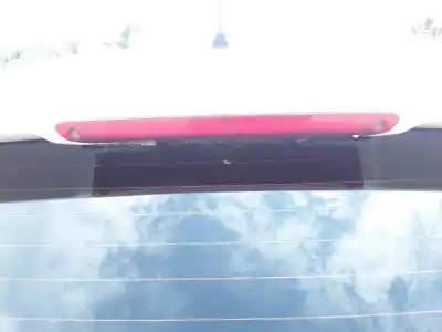 Peça sobressalente para automóvel em segunda mão farolim de travão central por ford focus lim. ambiente referências oem iam 