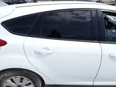 Peça sobressalente para automóvel em segunda mão porta do automóvel traseira direita por ford focus lim. ambiente referências oem iam 