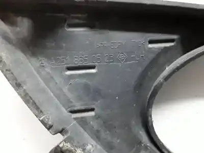 Second-hand car spare part left bumper grille for clase c clase r w251 320 cdi l 251.122 oem iam references a2518850523