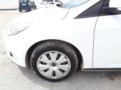 Peça sobressalente para automóvel em segunda mão guarda-lamas dianteiro esquerdo por ford focus lim. ambiente referências oem iam 