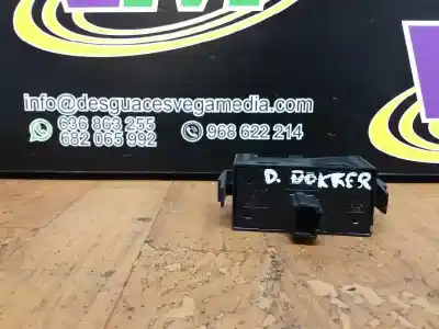 Pièce détachée automobile d'occasion COMMANDE DE CLIGNOTANTS pour DACIA DOKKER  Références OEM IAM 25290566BRB  