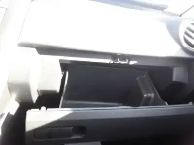Автозапчастина б/у бардачок для mazda cx7 er luxury посилання на oem iam eg2164030  
