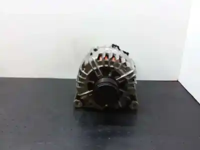 Peça sobressalente para automóvel em segunda mão Alternador por VOLVO V40 Momentum Referências OEM IAM 30659390  