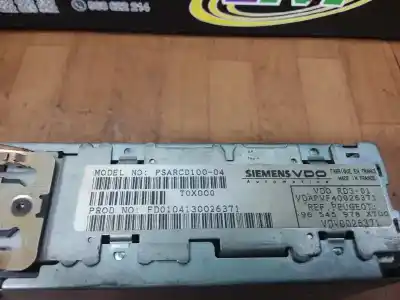 Pezzo di ricambio per auto di seconda mano IMPIANTO AUDIO / RADIO CD per PEUGEOT 206  Riferimenti OEM IAM RADCD10004  